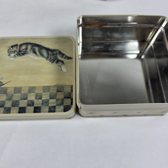 Set 4 Vintage 1982 Lowell Herrero Cat-Themed nesting tins made by Vandor Japan - Picture 11 of 14